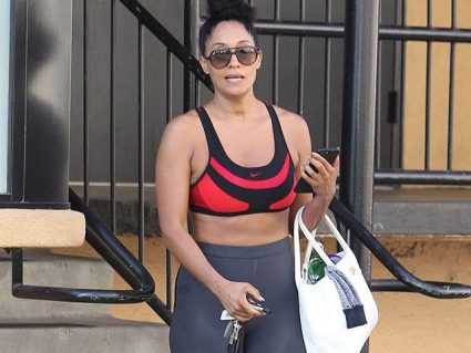 Tracee Ellis Ross shows off her toned tummy after a morning workout