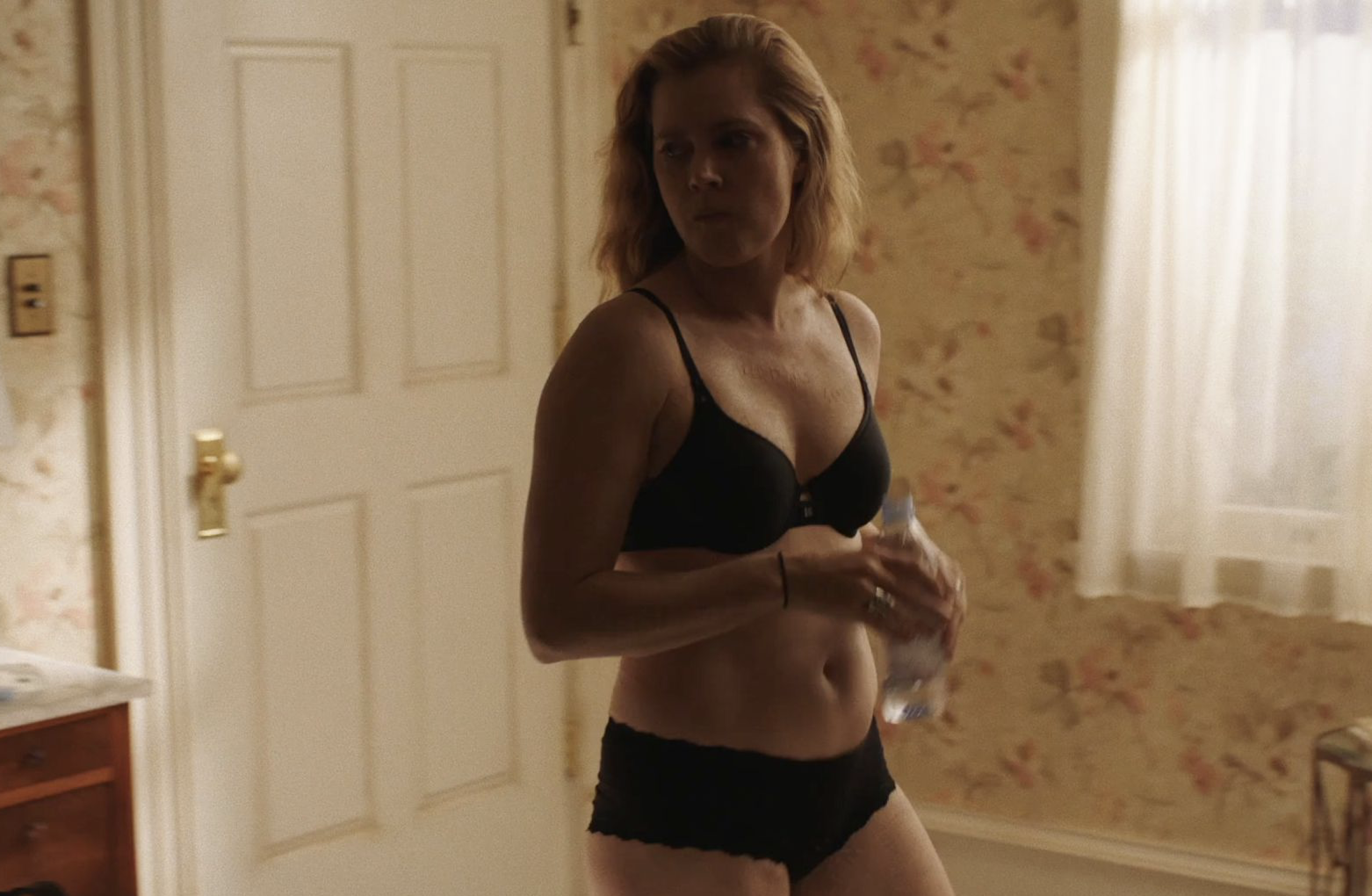 Amy Adams Hottest Skin-Filled Scenes In Movies and TV.